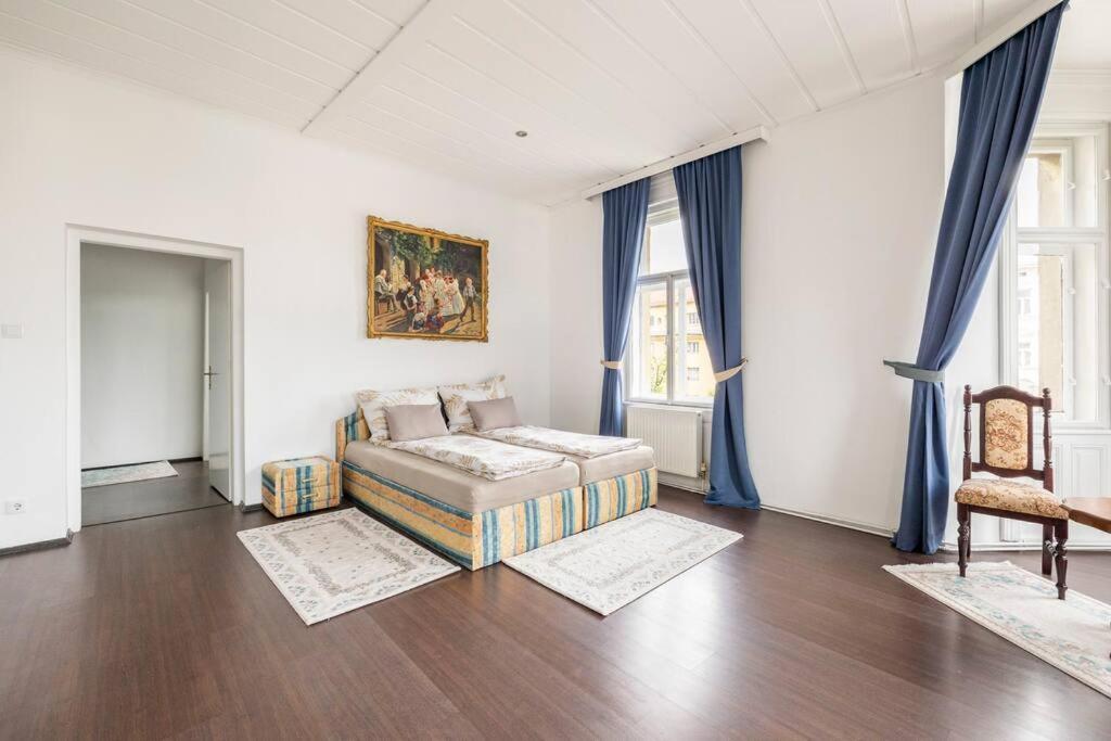 Charming Spacious Apartment Відень Екстер'єр фото